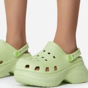 Deena & Ozzy Green Platform Sandals with Adjustable Strap